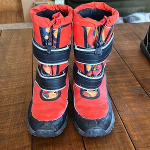 Kids Lands’ End snow boots.